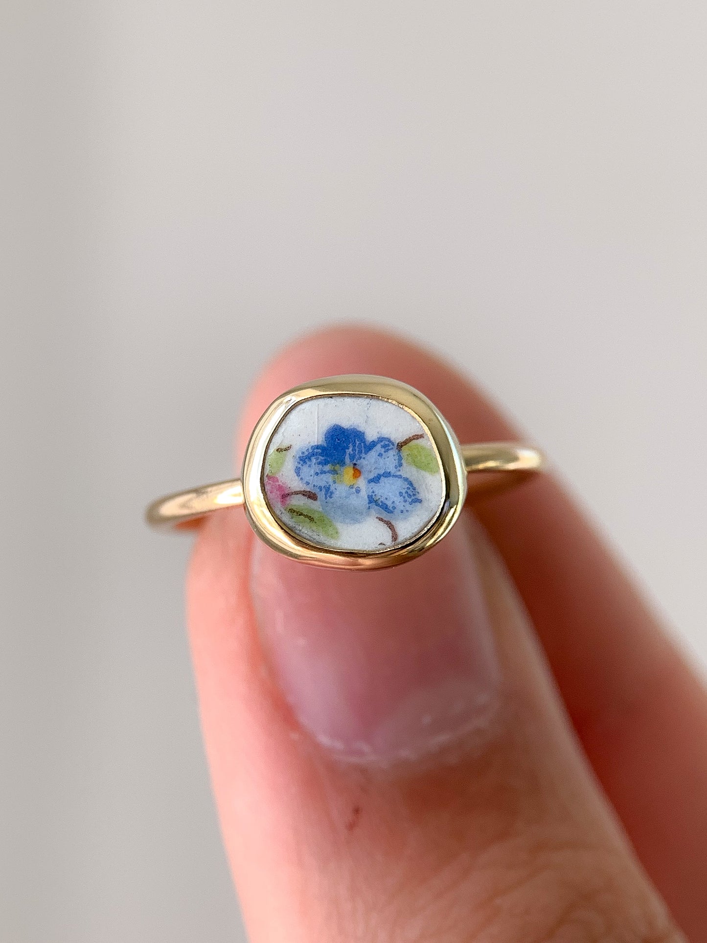 Upcycled Pottery Ring in Gold (US 5)
