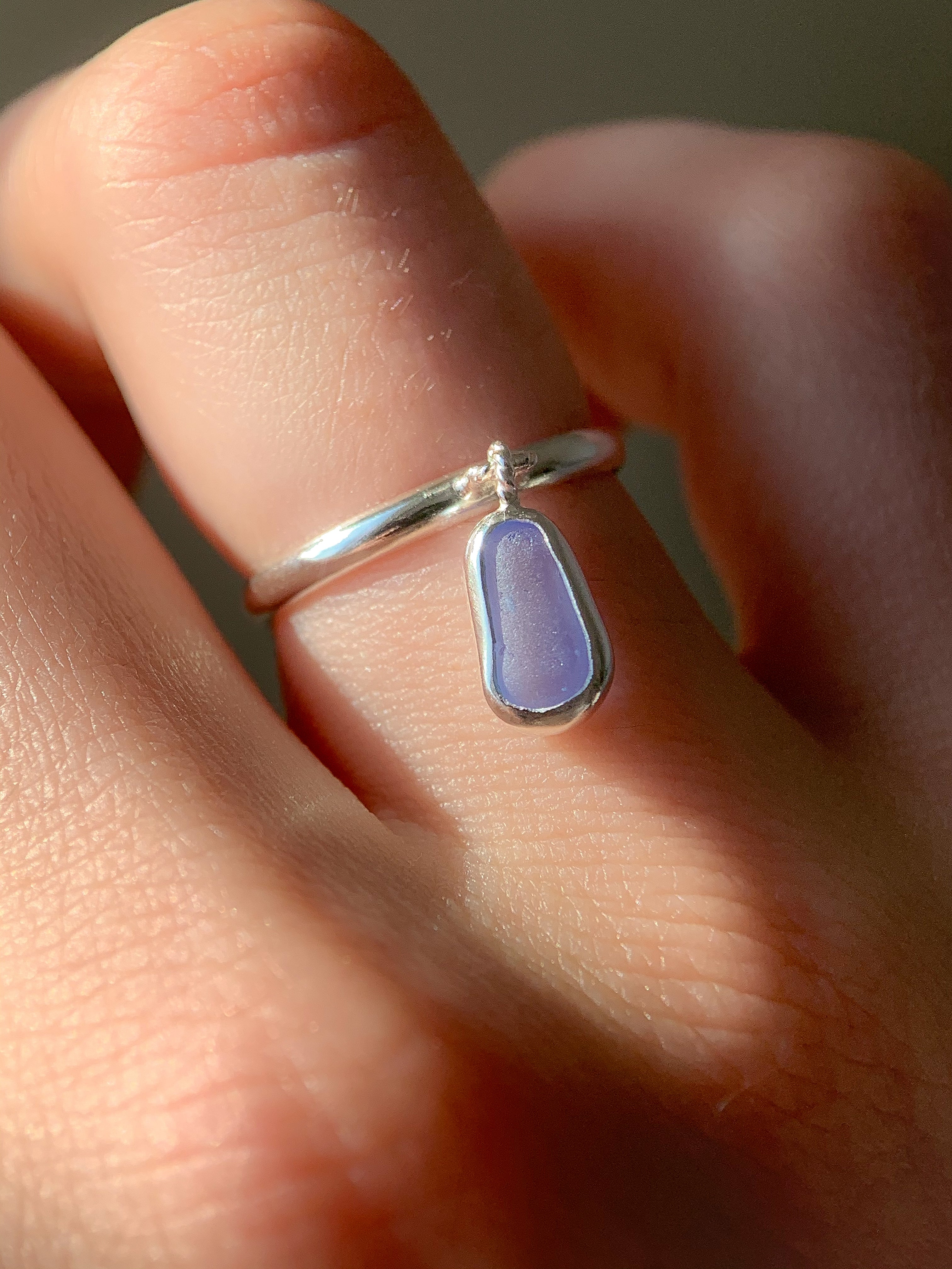 Sea Glass Charm Ring (US 5)