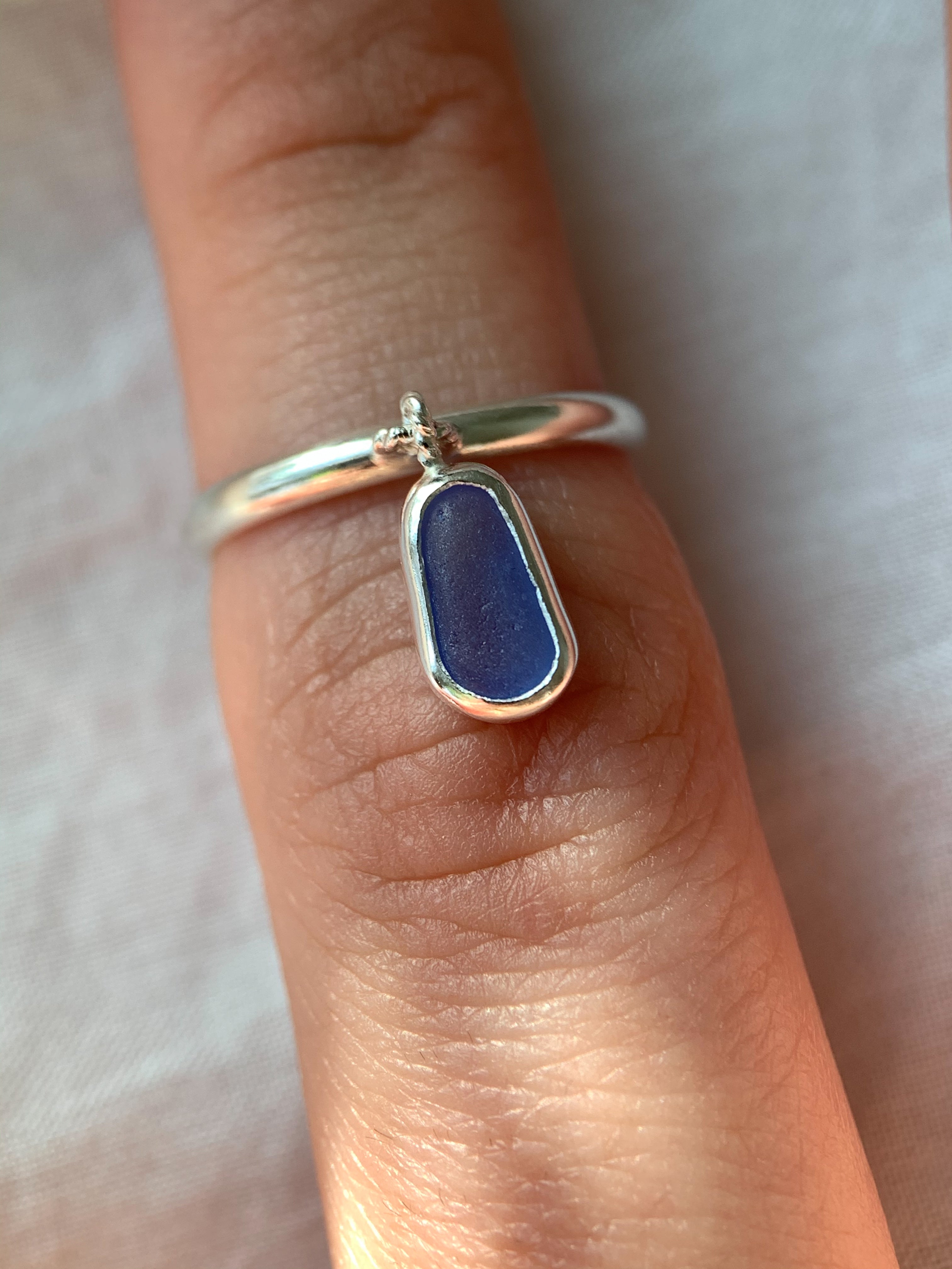 Sea Glass Charm Ring (US 5)